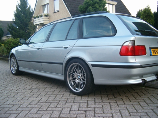 Featured image of post Bmw E39 M5 Velgen The e39 5 series model is a car manufactured by bmw with 4 doors and 5 seats sold new from year 1998 until 2000 and available bmw e39 5 series m5 engine technical data